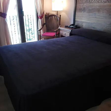 Riu Nere Mountain Hotell